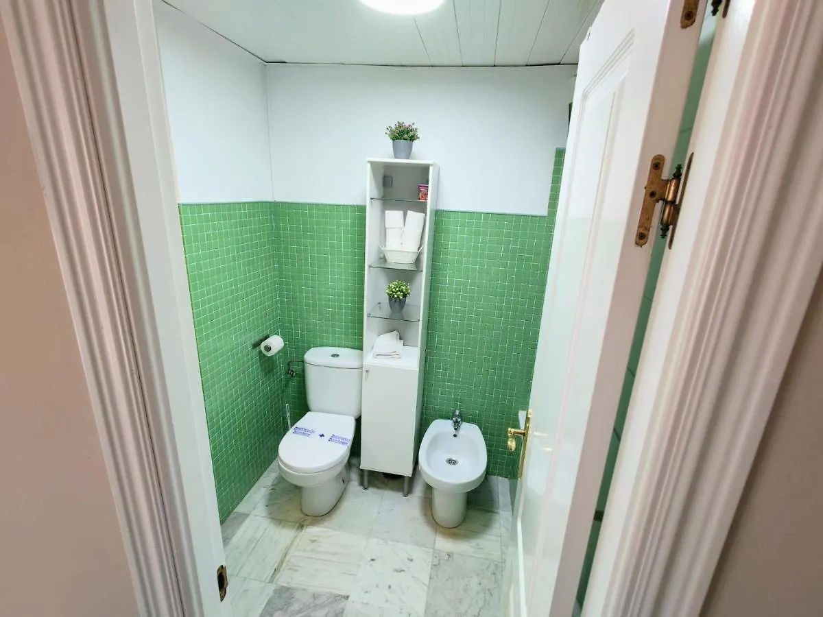 Apartamento Para Dos En San Bernardo إشبيلية 0*,