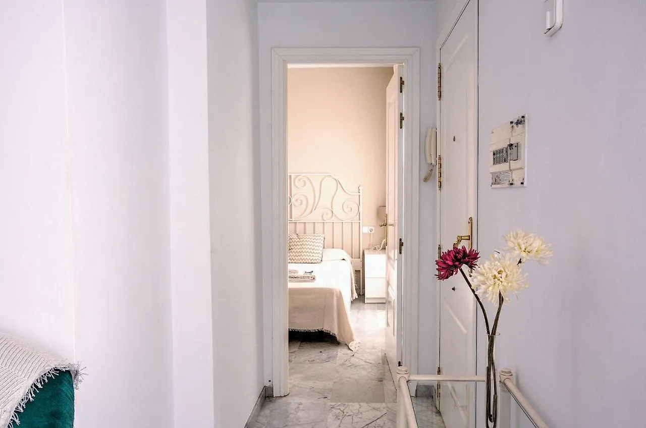 Apartamento Para Dos En San Bernardo إشبيلية شقة